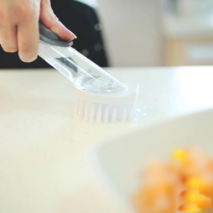 Бак стирки блюда кухни ручной чистит щетку щеткой длинной ручки щетки блюда автоматического мыла распределяя чистую
